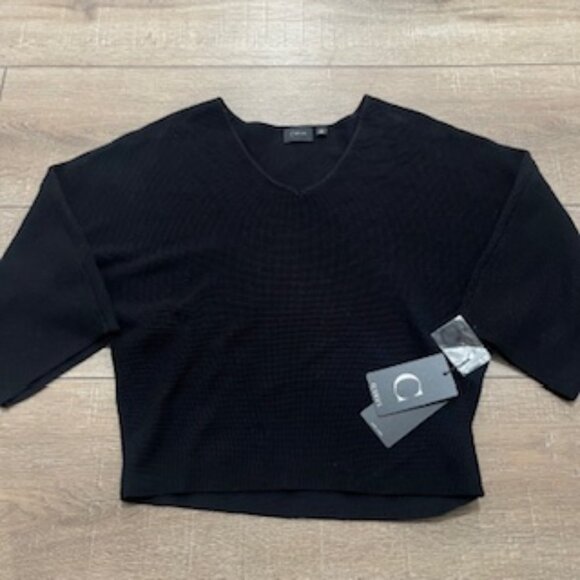 NEW Cyrus Black Women’s Sweater Size Small Ragland Sleeves Cropped Relaxed Fit - Picture 7 of 12
